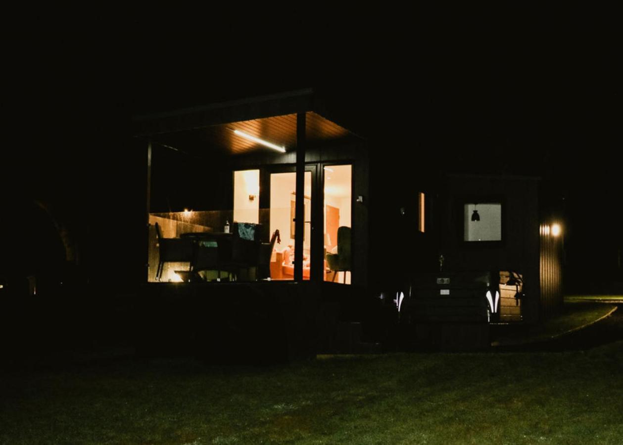 Luxury 2 Bedroom Glamping Pod With Hot Tub At Aganmore Farm Glamping - Pod 2 Ballycastle