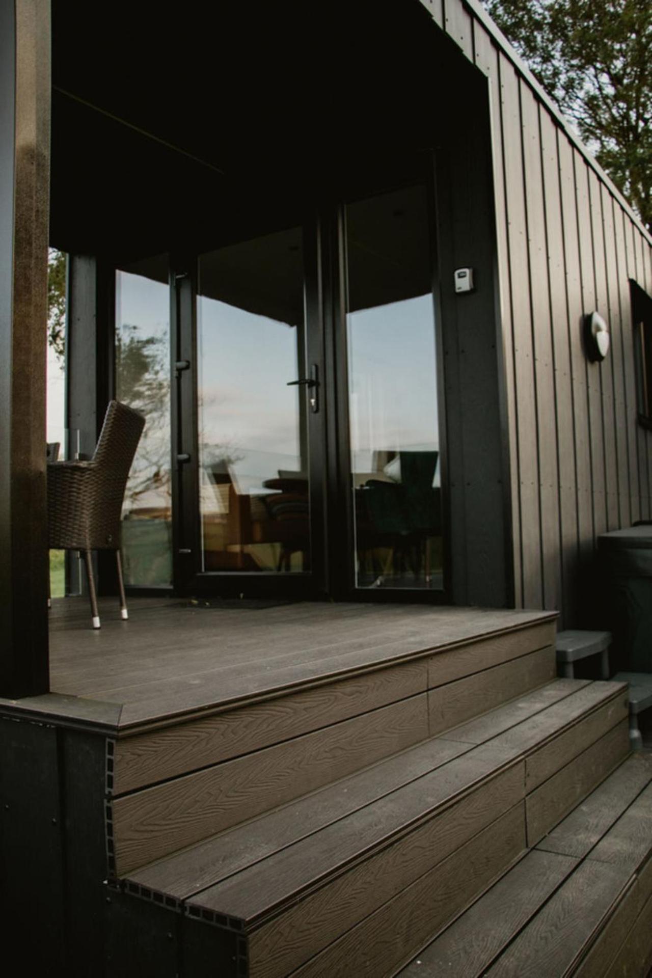 Luxury 2 Bedroom Glamping Pod With Hot Tub At Aganmore Farm Glamping - Pod 2 Country house *