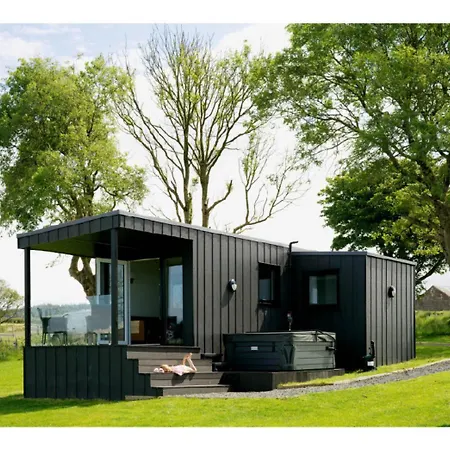 Luxury 2 Bedroom Glamping Pod With Hot Tub At Aganmore Farm Glamping - Pod 2 Ballycastle Exterior photo